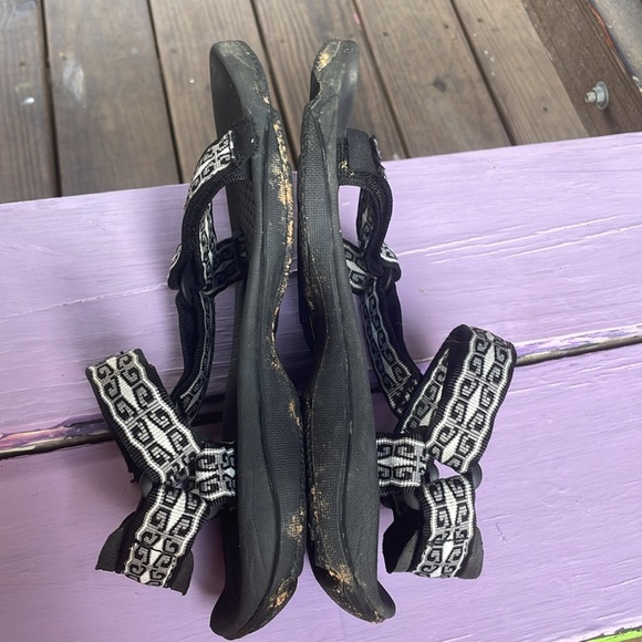 Tevas water sandals - Picture 5 of 7